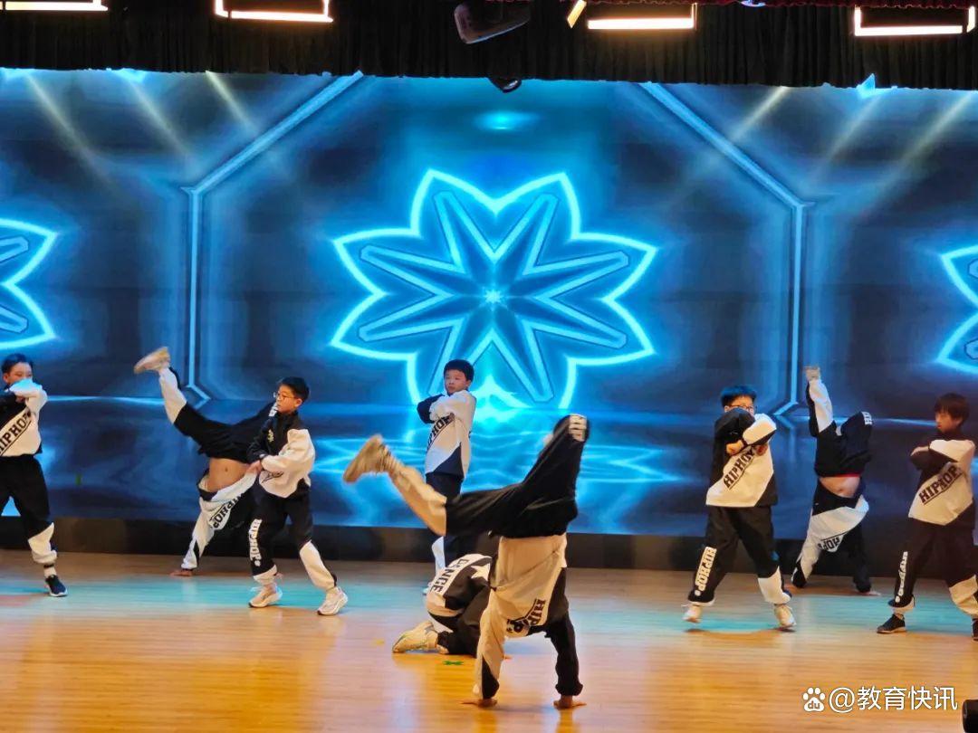 精彩比赛瞬间永留，激情燃烧无尽的简单介绍